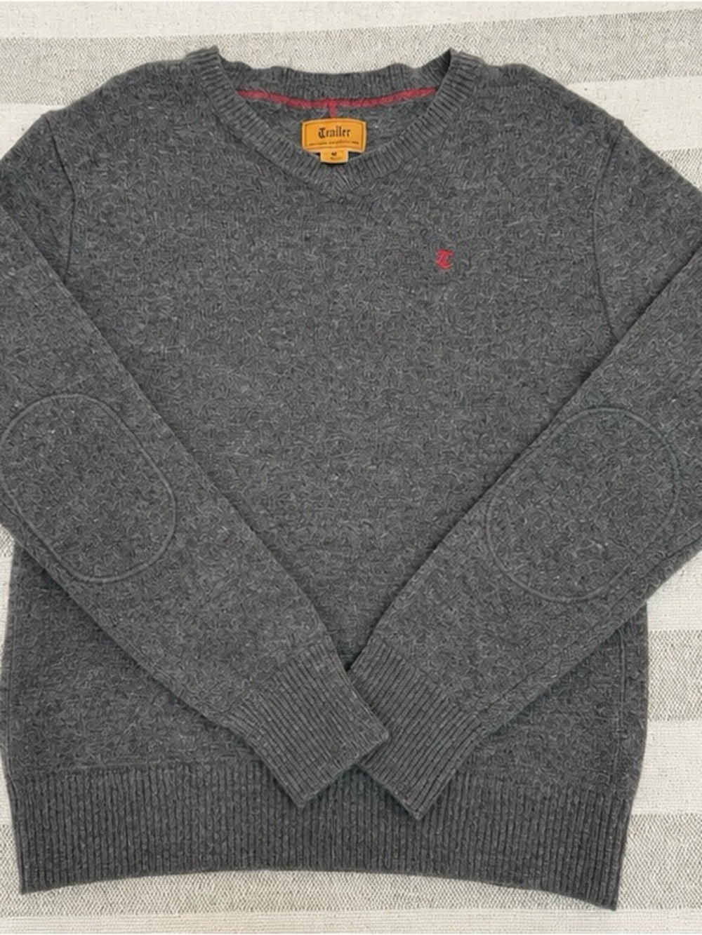 Trailer Men’s M 100% Lambswool Gray Elbow Patch Crewneck Sweater